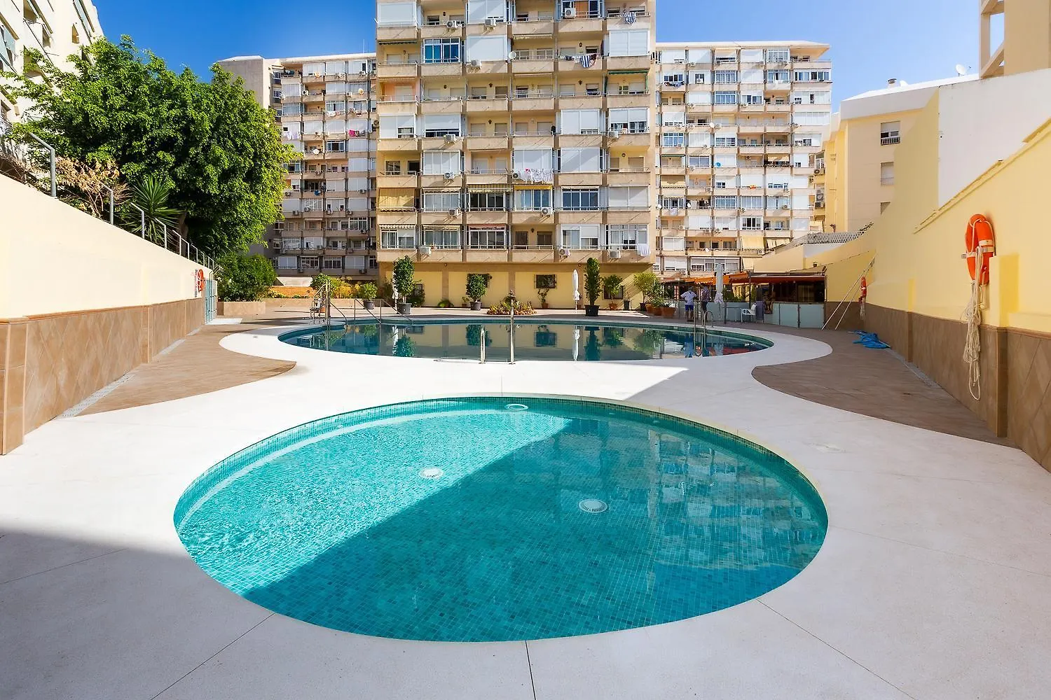Apartment Ver4 - Centro A 100 Metros - Playa A 600 Metros - Wifi - Piscinas - Fire Stick Amazon Torremolinos